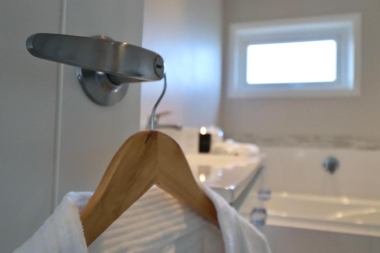 Вилла The Great Escape, Luxury Waterfront, Hottub Фитианга Экстерьер фото